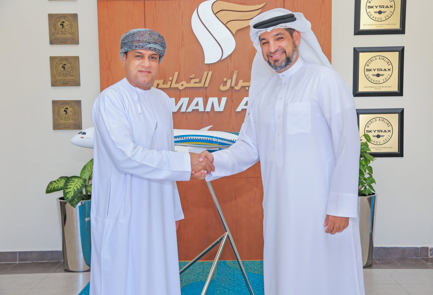 Oman Air And SalamAir Strengthen Cooperation To Grow Passenger Markets ...