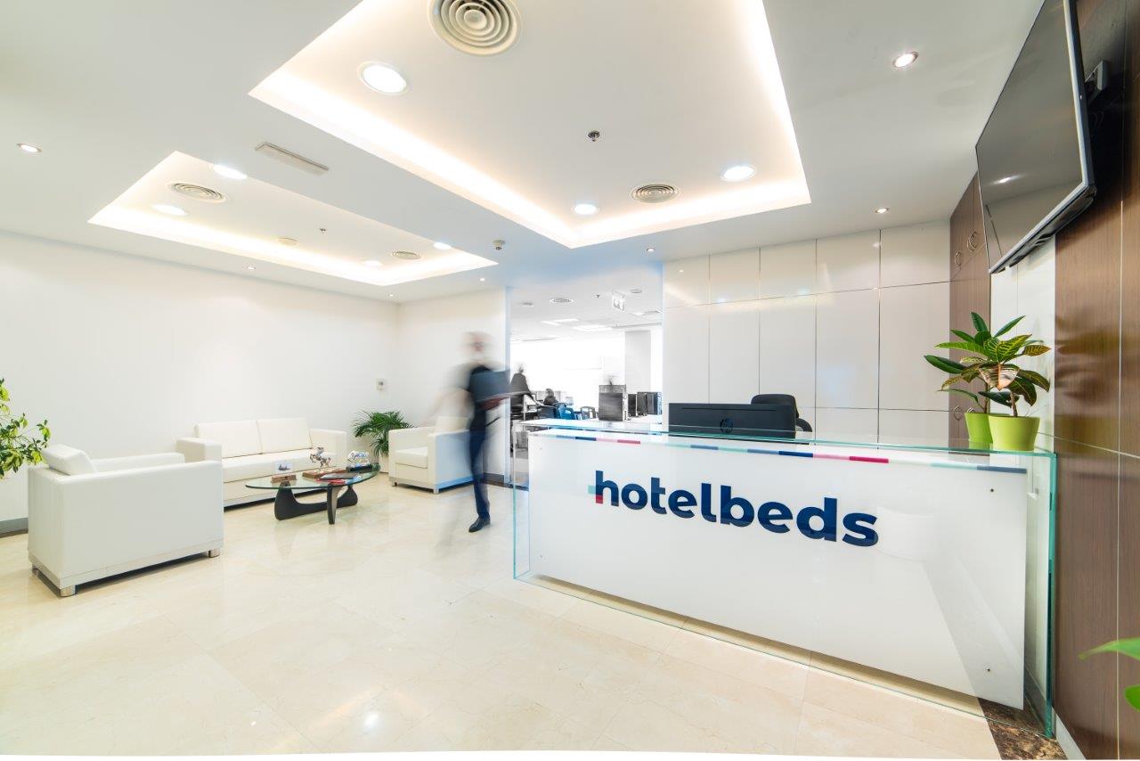 Hotelbeds launches its portfolio on Xeni booking platform Arabia