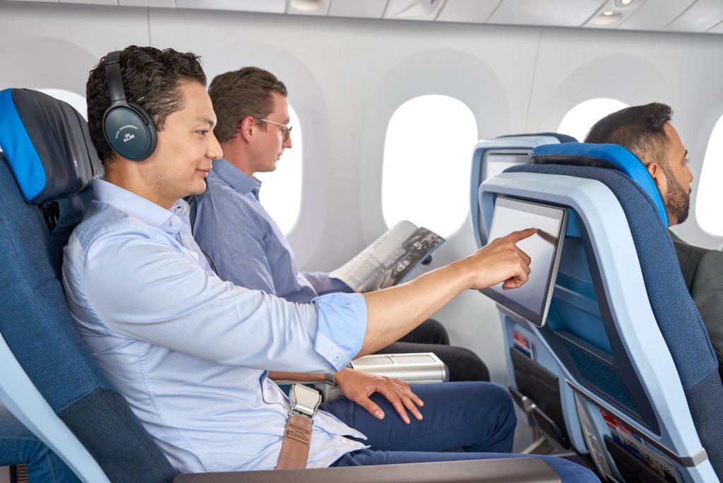 KLM unveils its new Premium Comfort cabin - Arabia Travel News